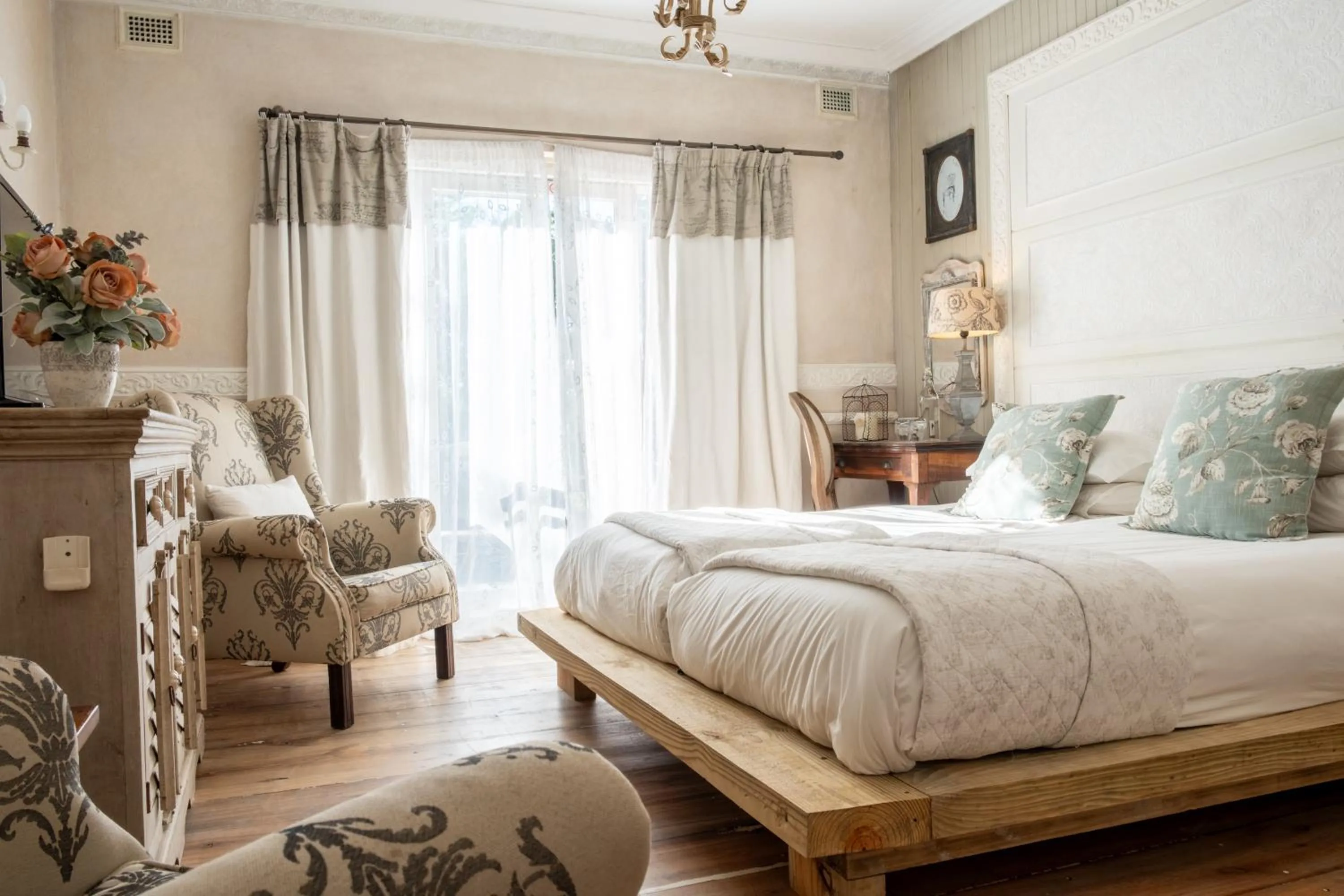 Bed in Petite Provence B&B