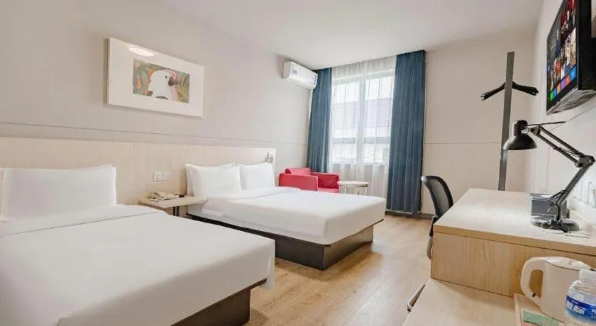 Bed in Jinjiang Inn Shanghai International Tourism and Resorts Zone Kangxin Highway Branch