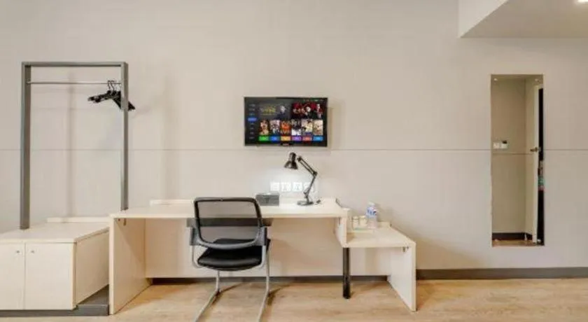 Jinjiang Inn Shanghai International Tourism and Resorts Zone Kangxin Highway Branch