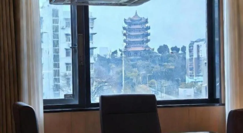 Vienna International Hotel Wuhan Huanghelou Pengliuyang Metro Station