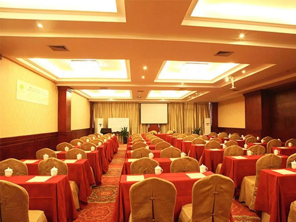 Vienna International Hotel Wuhan Huanghelou Pengliuyang Metro Station