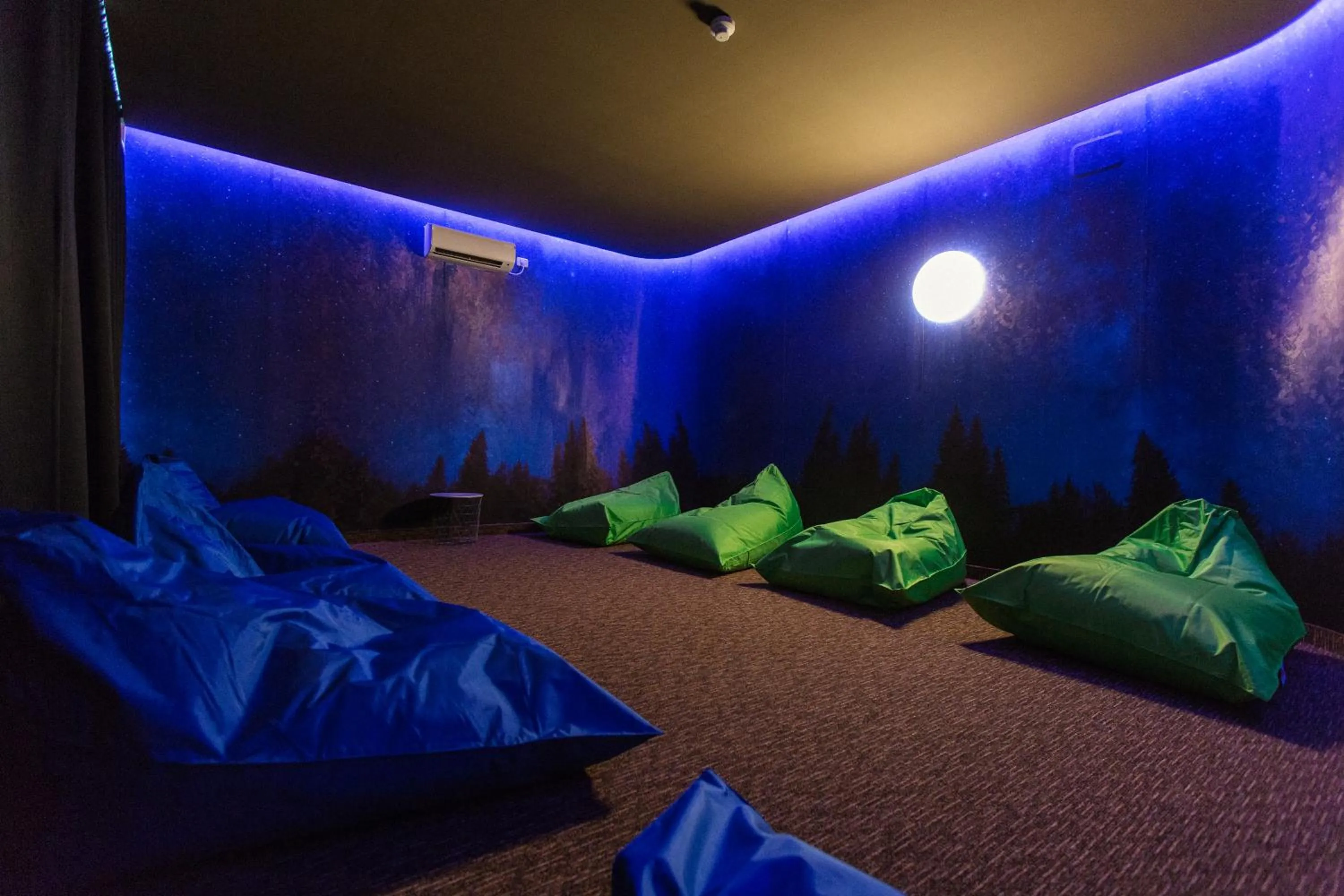 Game Room in Lotus Therm Spa&Luxury Resort