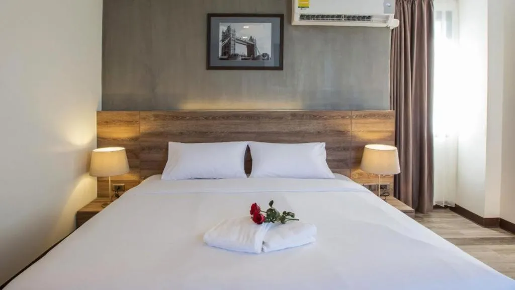 Bed in B2 Bangna Premier Hotel