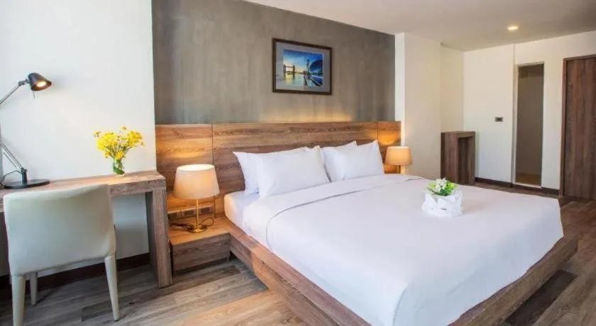 Bed in B2 Bangna Premier Hotel