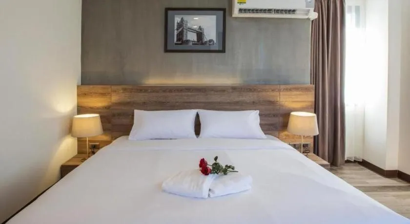 Bed in B2 Bangna Premier Hotel