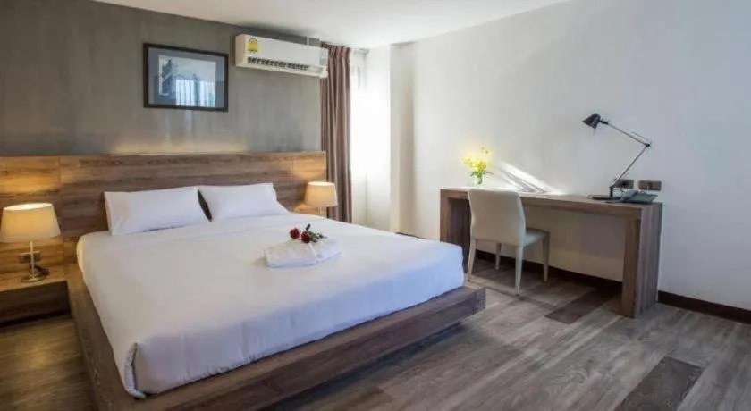 Bed in B2 Bangna Premier Hotel