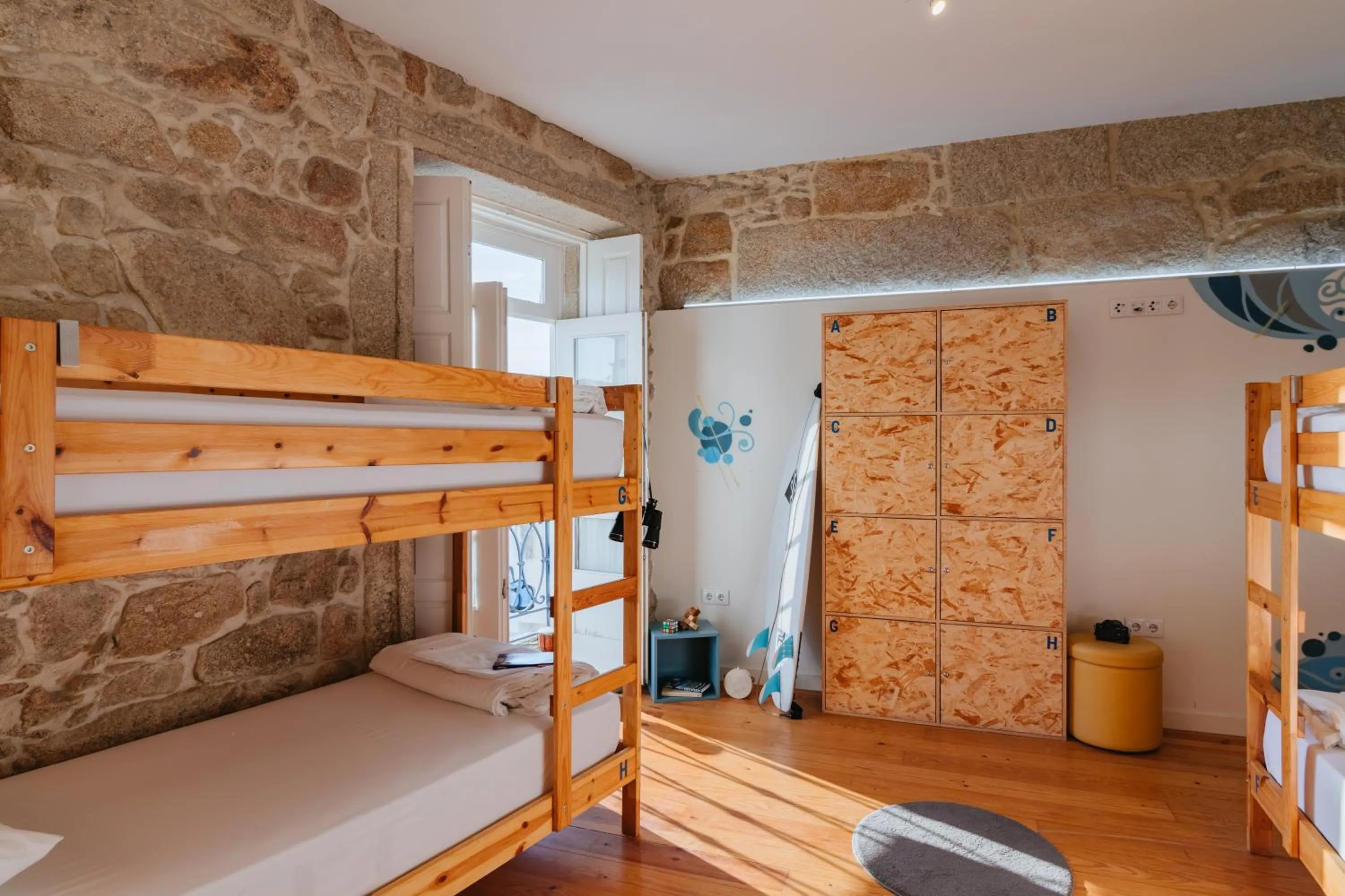 bunk bed, Bed in Happy Porto Hostel