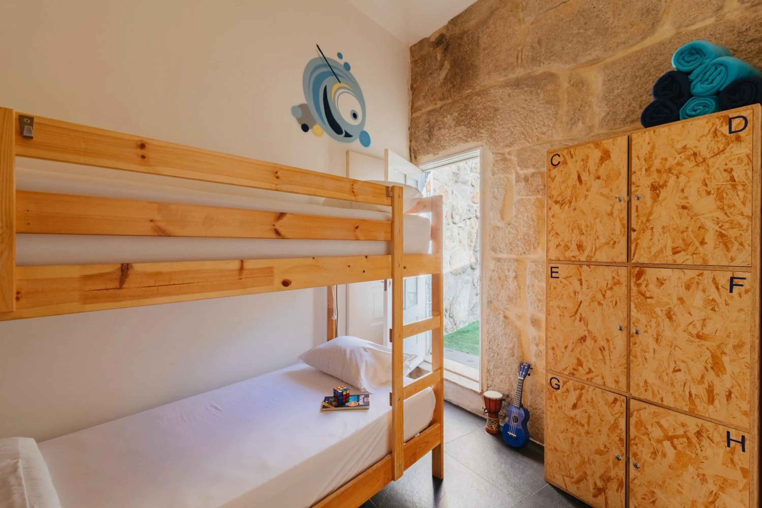 bunk bed, Bed in Happy Porto Hostel
