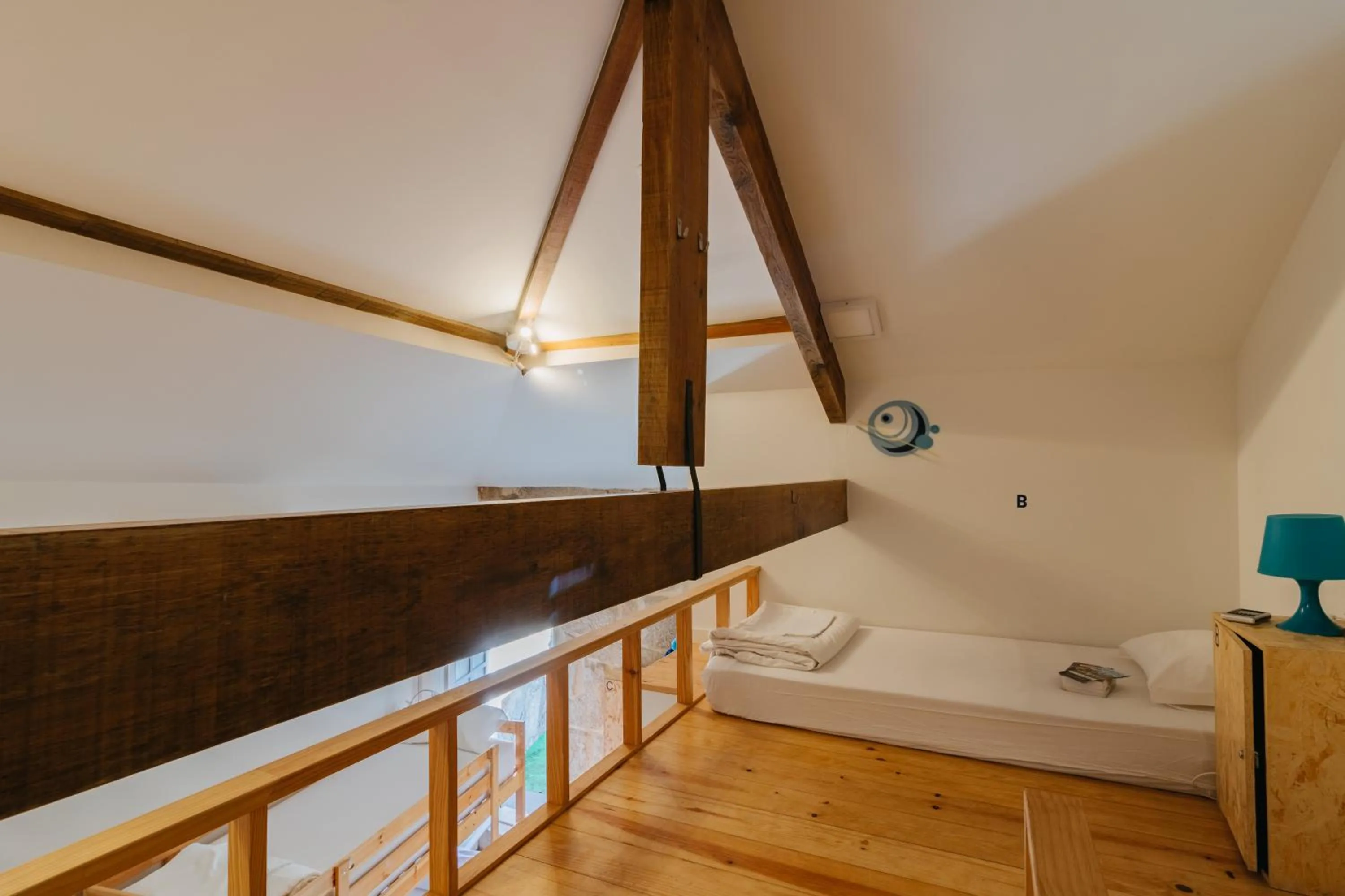 Bed in Happy Porto Hostel