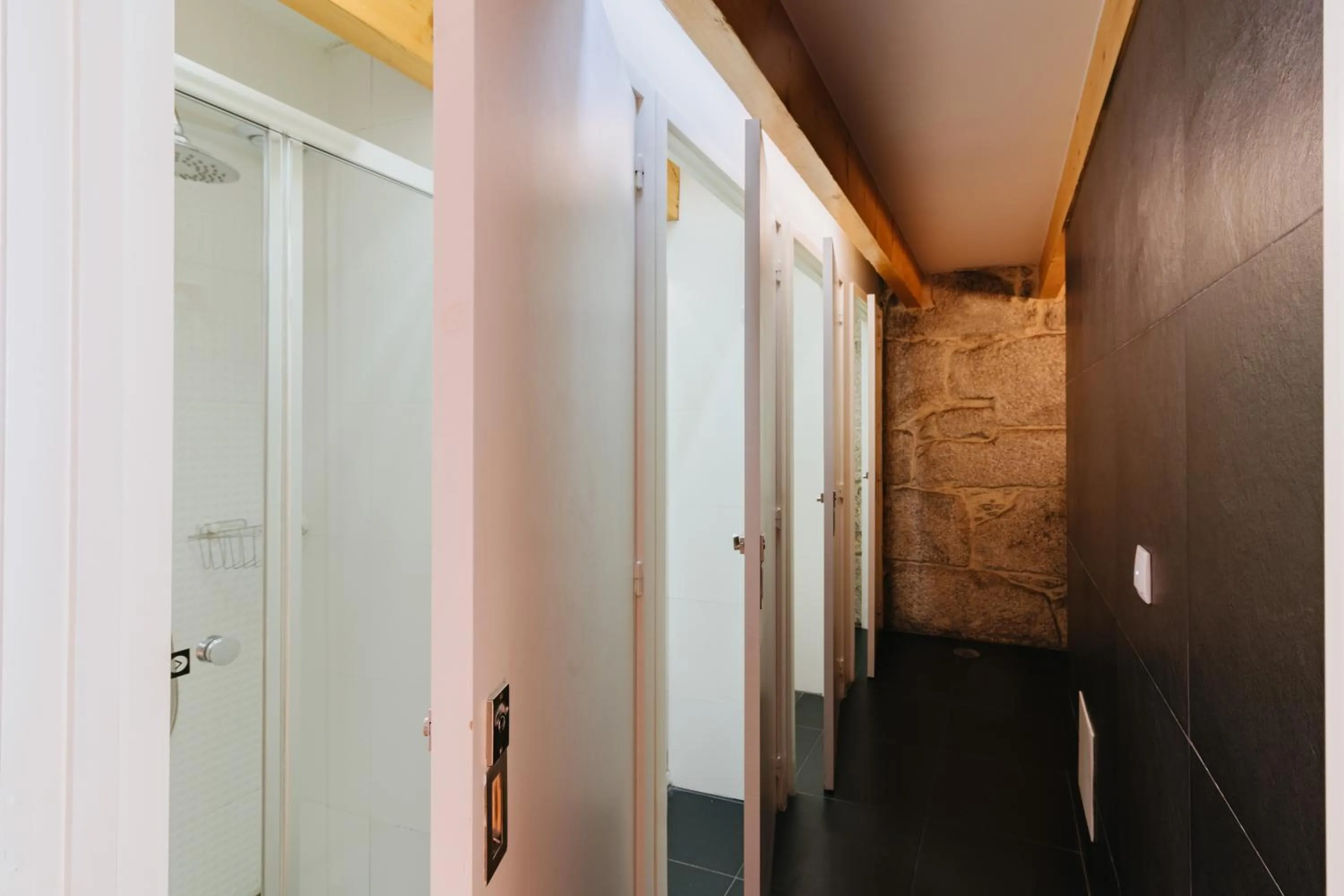 Shower in Happy Porto Hostel