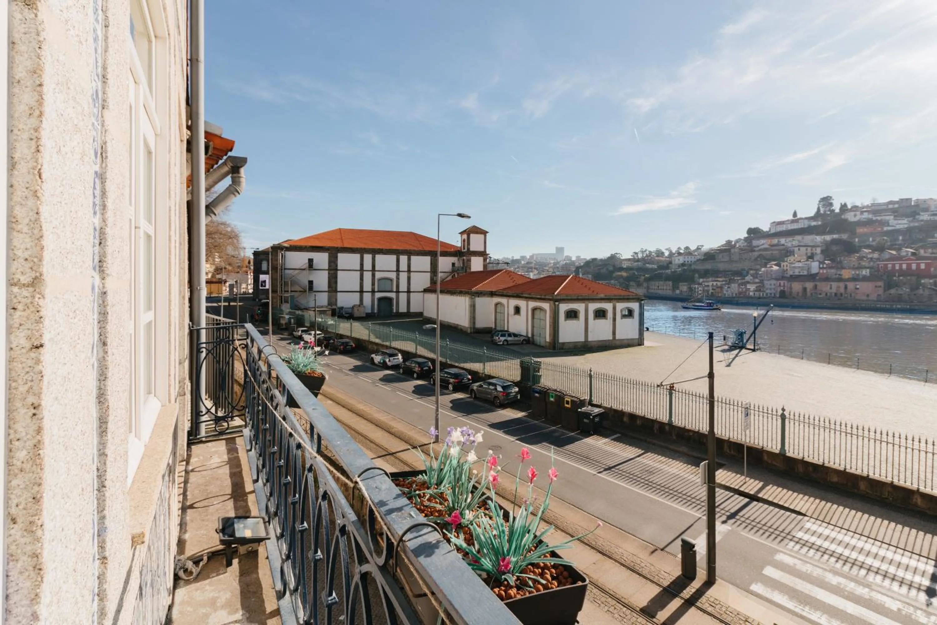 Balcony/Terrace in Happy Porto Hostel