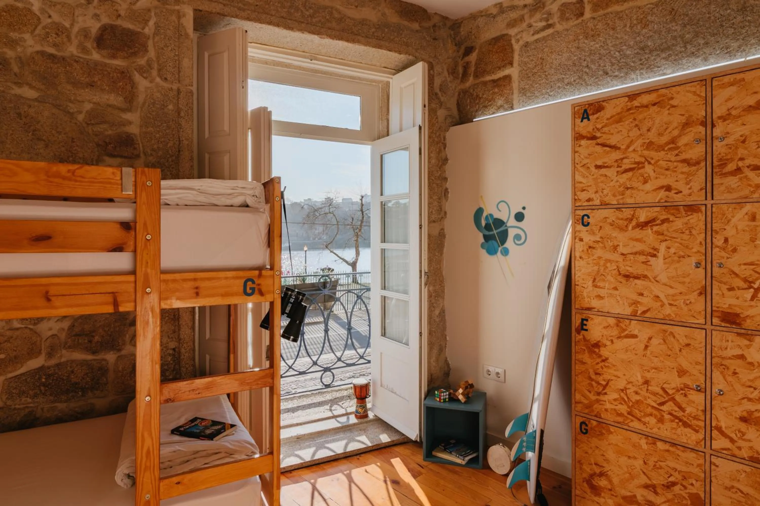 Balcony/Terrace in Happy Porto Hostel