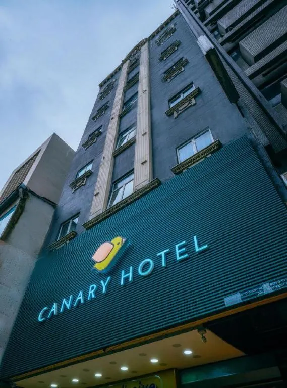 Canary Hotel