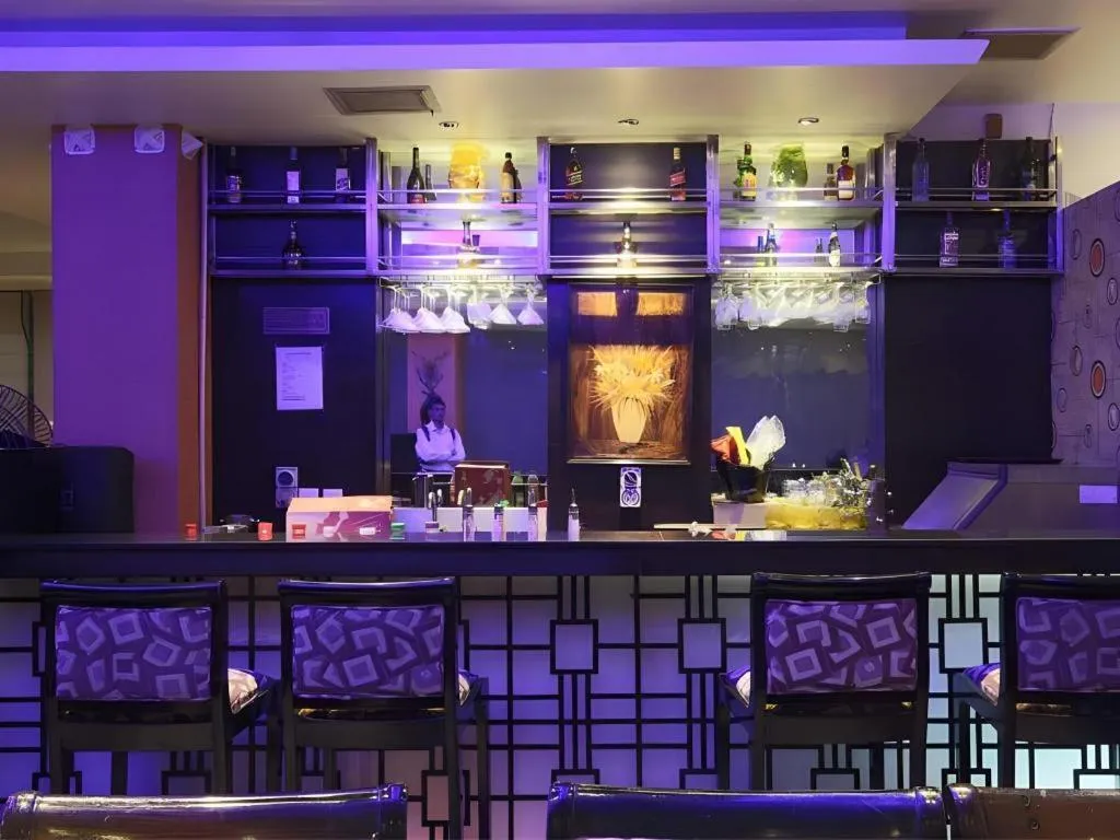 Hotel Signature Grand