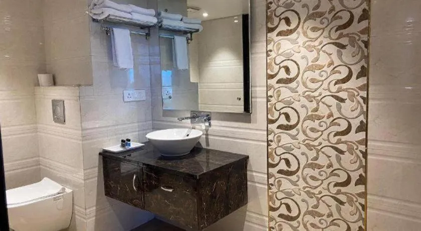 Hotel Signature Grand