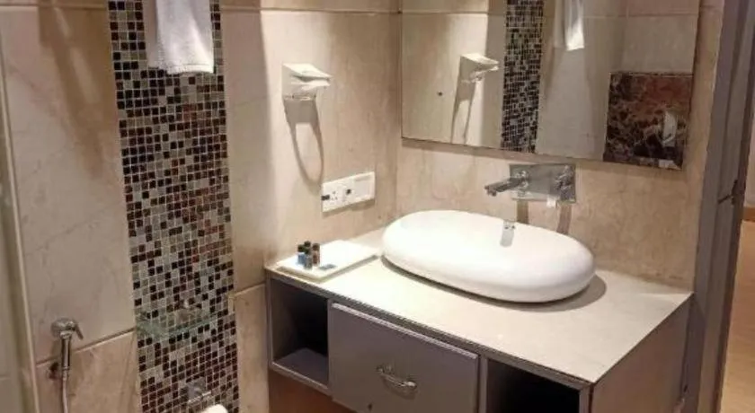 Hotel Signature Grand