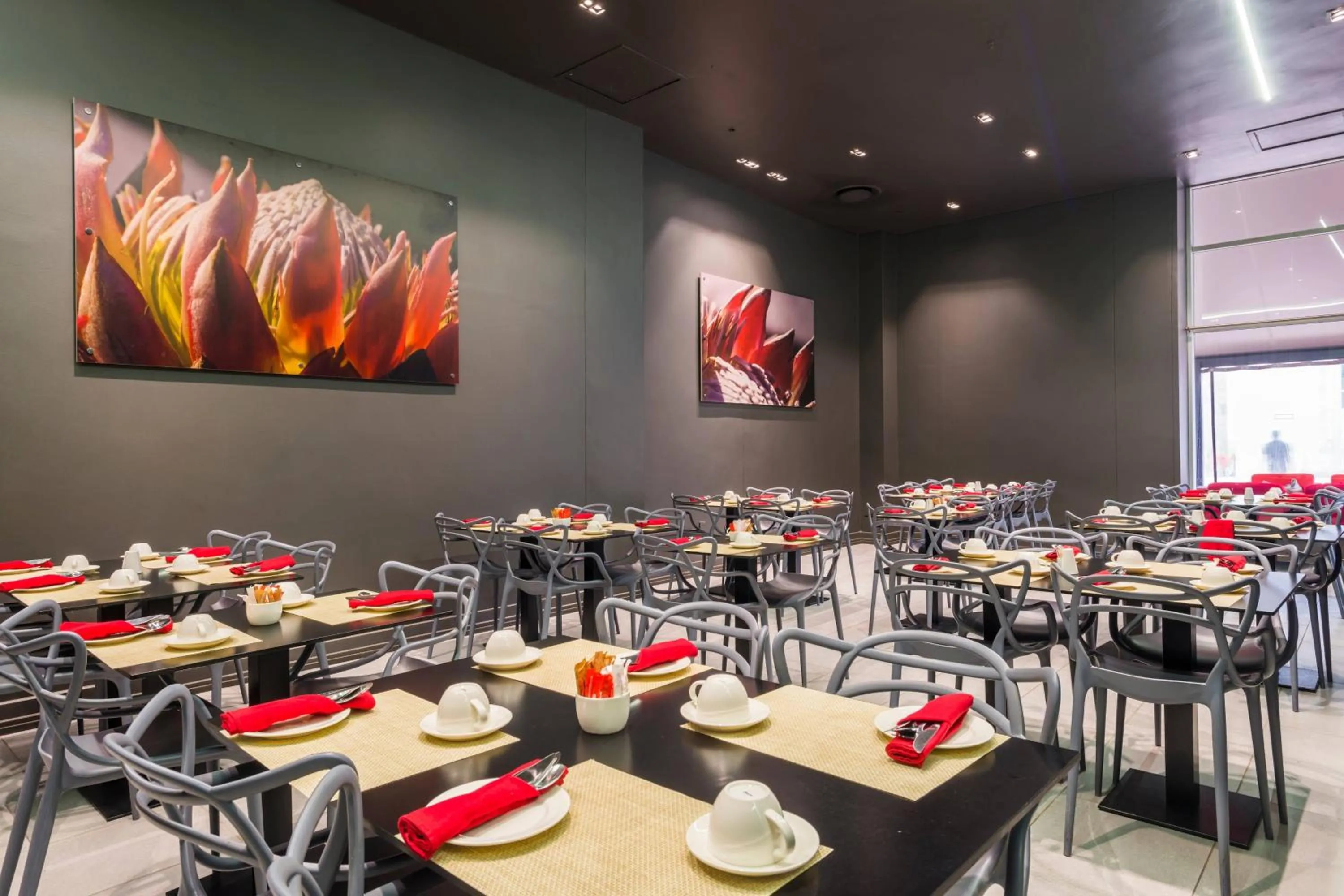 Restaurant/places to eat in Protea Hotel by Marriott Gaborone Masa Square