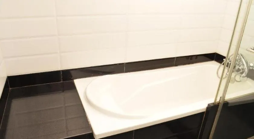 Hotel Hilltop Towers