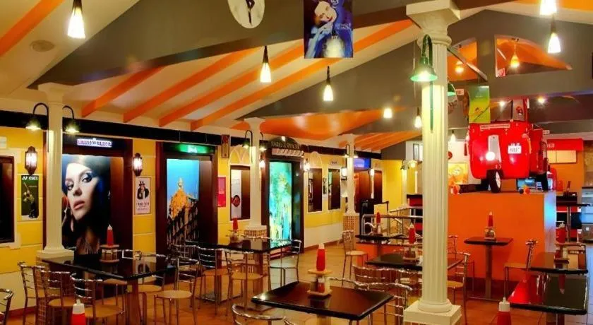 Hotel Hilltop Towers