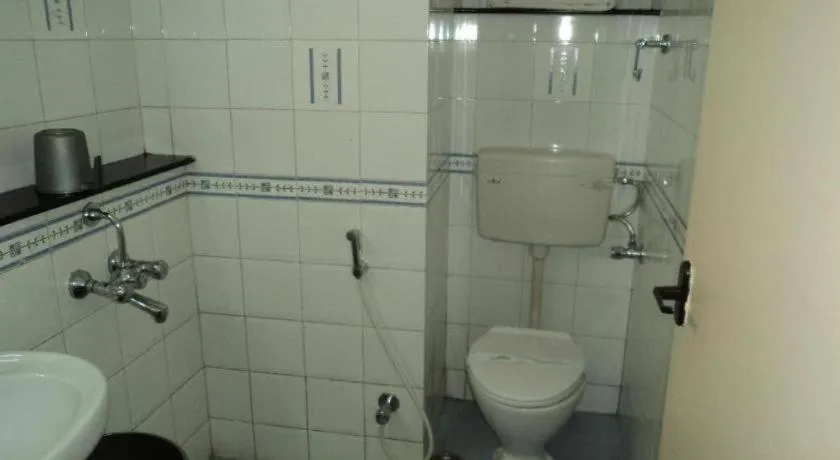 Hotel Hilltop Towers