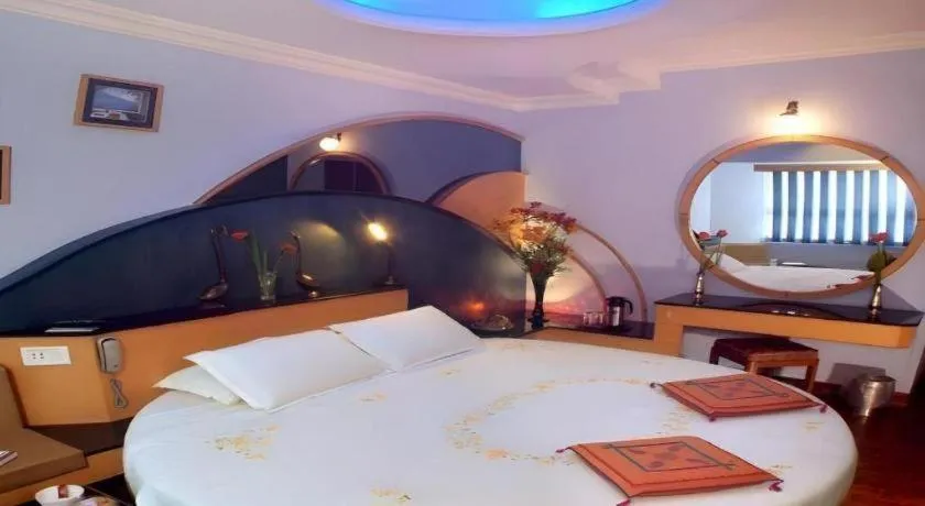 Bed in Hotel Hilltop Towers