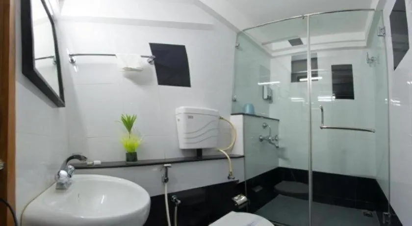 Hotel Hilltop Towers