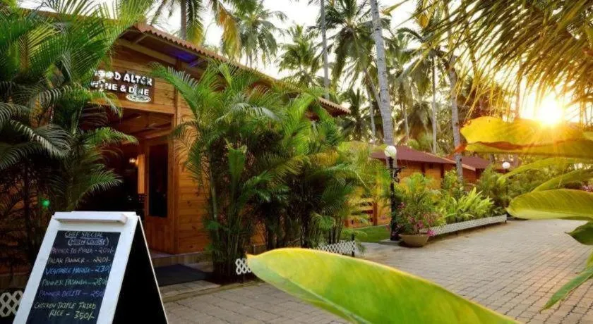 Majestic Beach Comforts - Beachfront