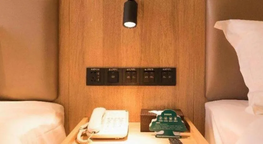 Bed in GreenTree Inn Express Hefei Yaohai Wanda Minghuang Road