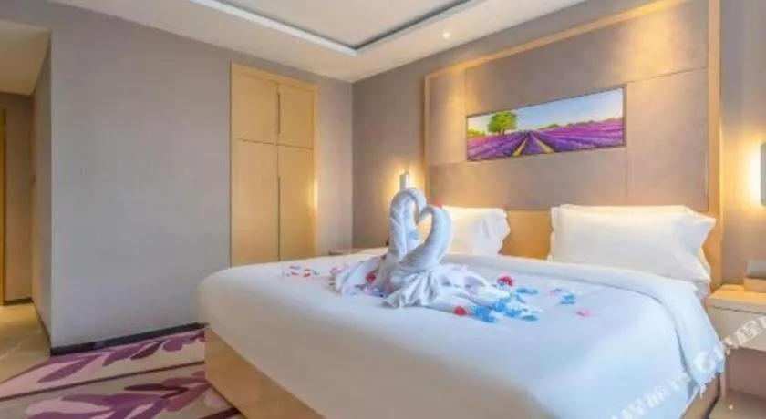 Bed in Lavande Hotel Qingdao North Station Siliu South Road