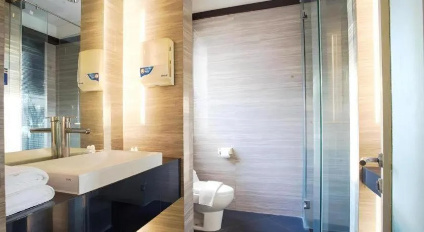 Life Emerald Hotel Surabaya