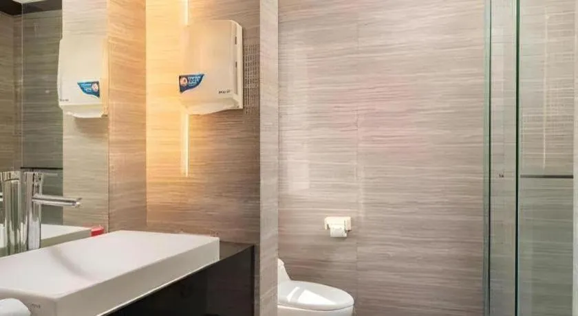 Life Emerald Hotel Surabaya