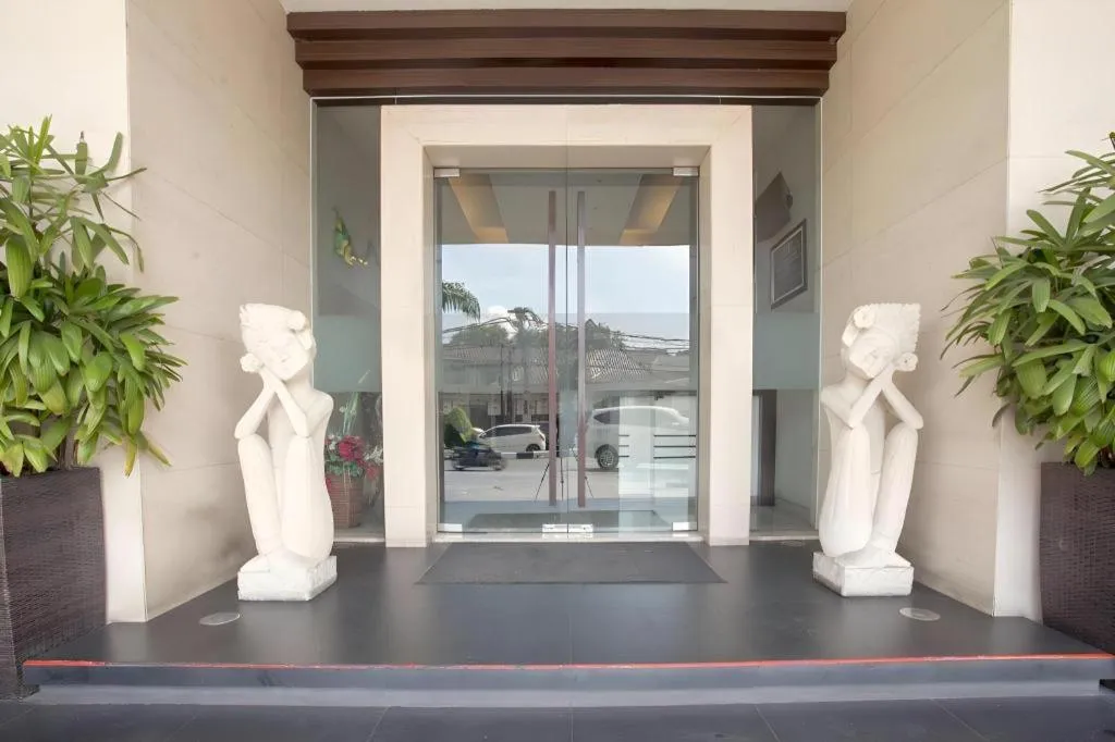 Life Emerald Hotel Surabaya