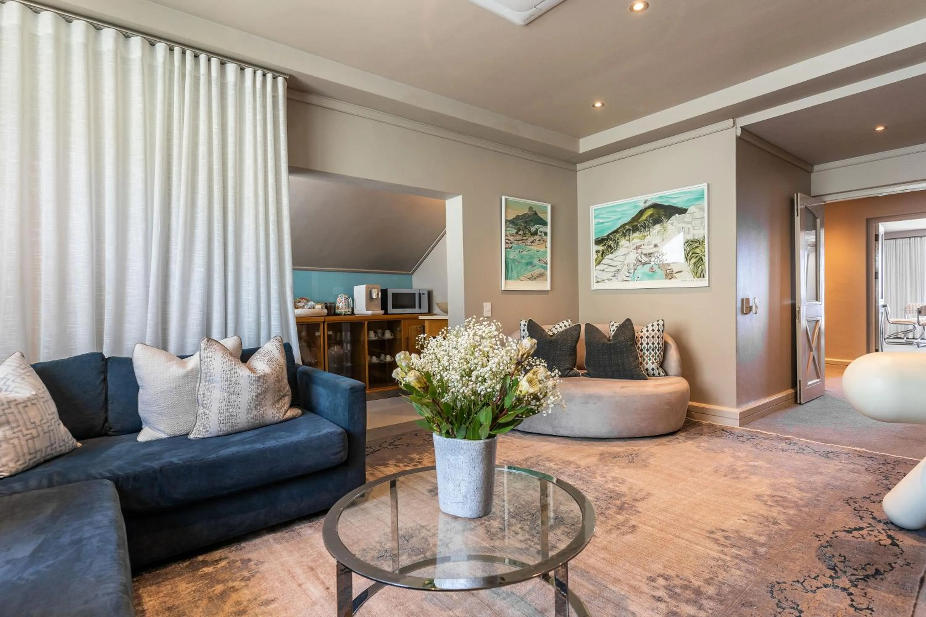 Seating area in The Bay Hotel