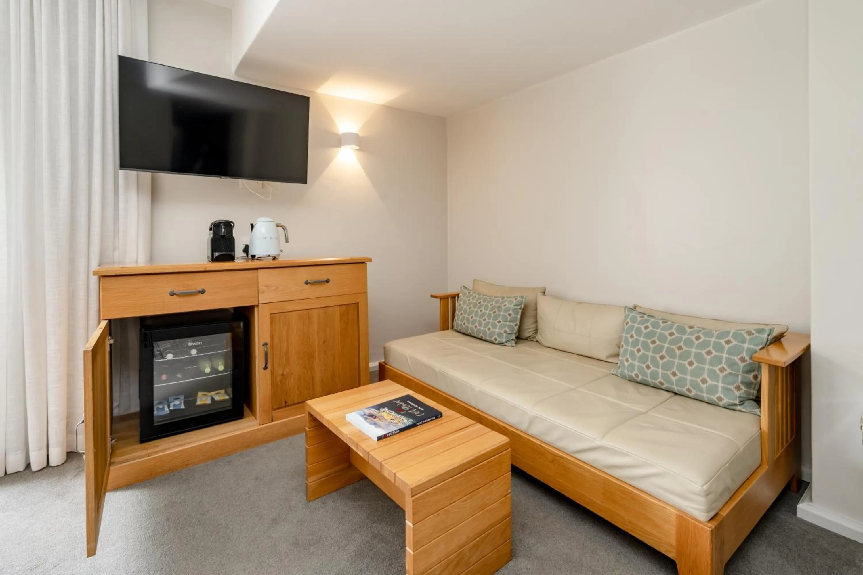 Seating area in The Bay Hotel