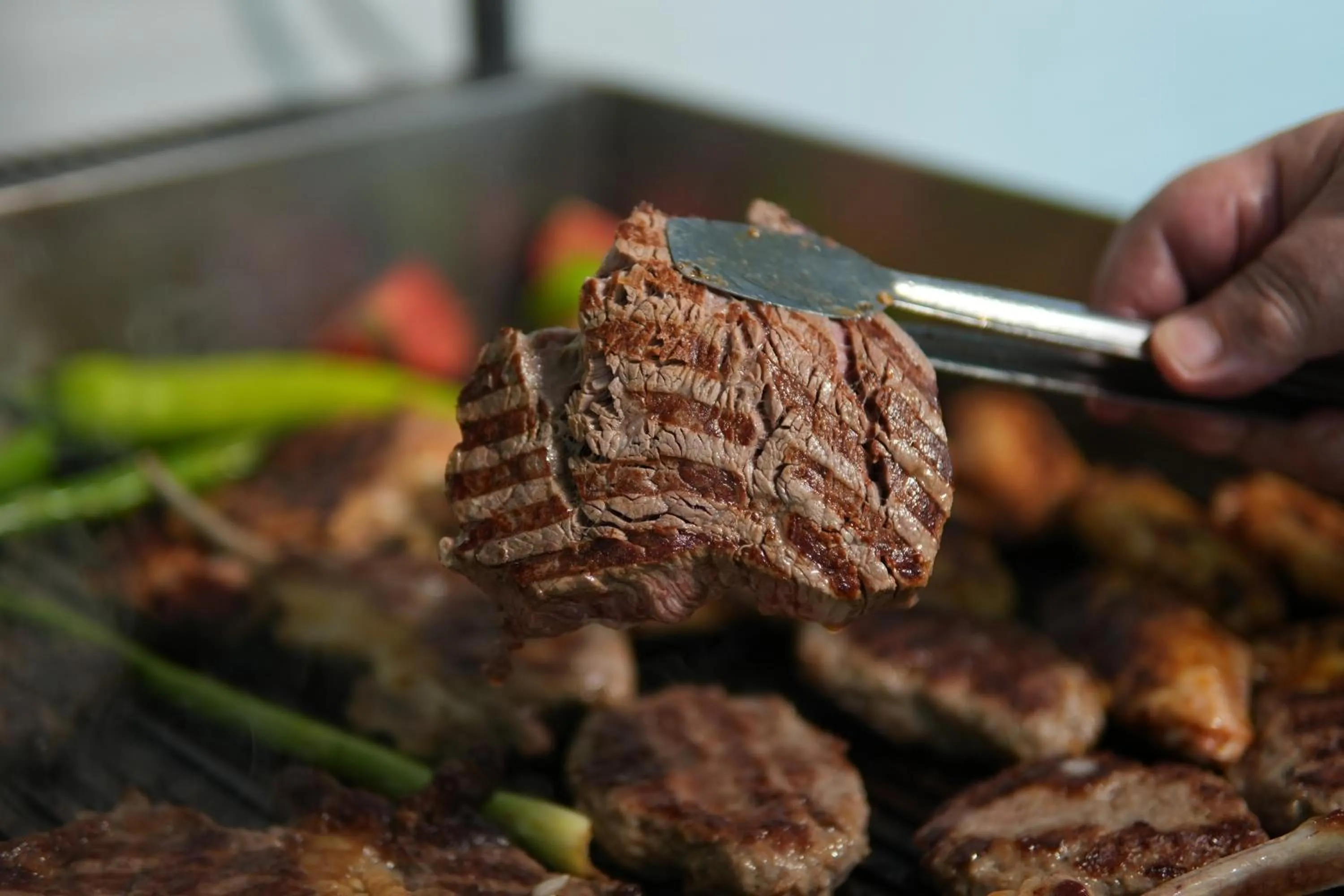 Restaurant/places to eat in Kent Room Hotel