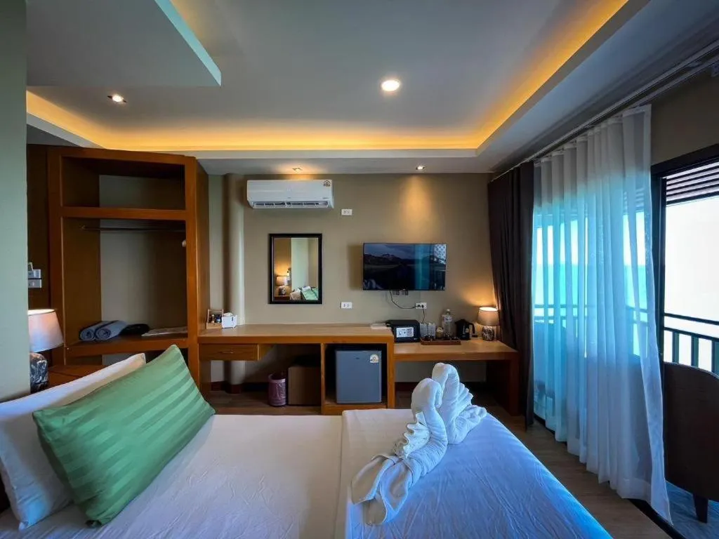 Diamond Cliff Beach Lanta Resort