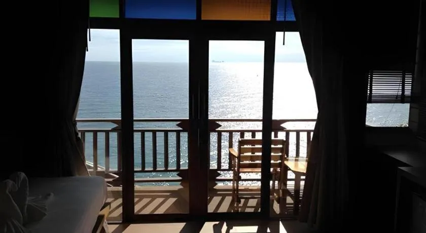 Diamond Cliff Beach Lanta Resort