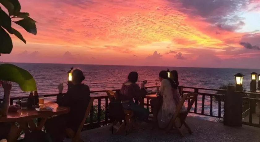 Diamond Cliff Beach Lanta Resort