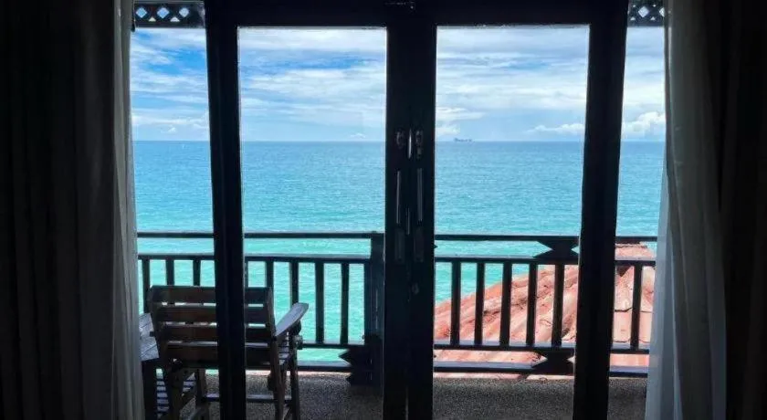 Diamond Cliff Beach Lanta Resort