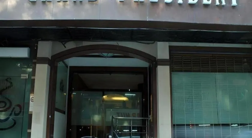 Hotel Grand President