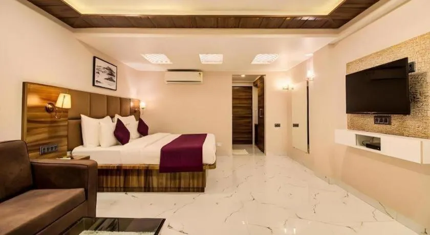 Bed in Nivanta Hotel Panchgani