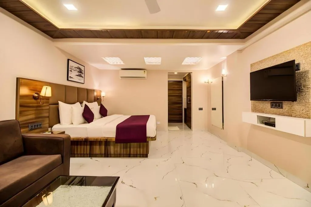 Bed in Nivanta Hotel Panchgani