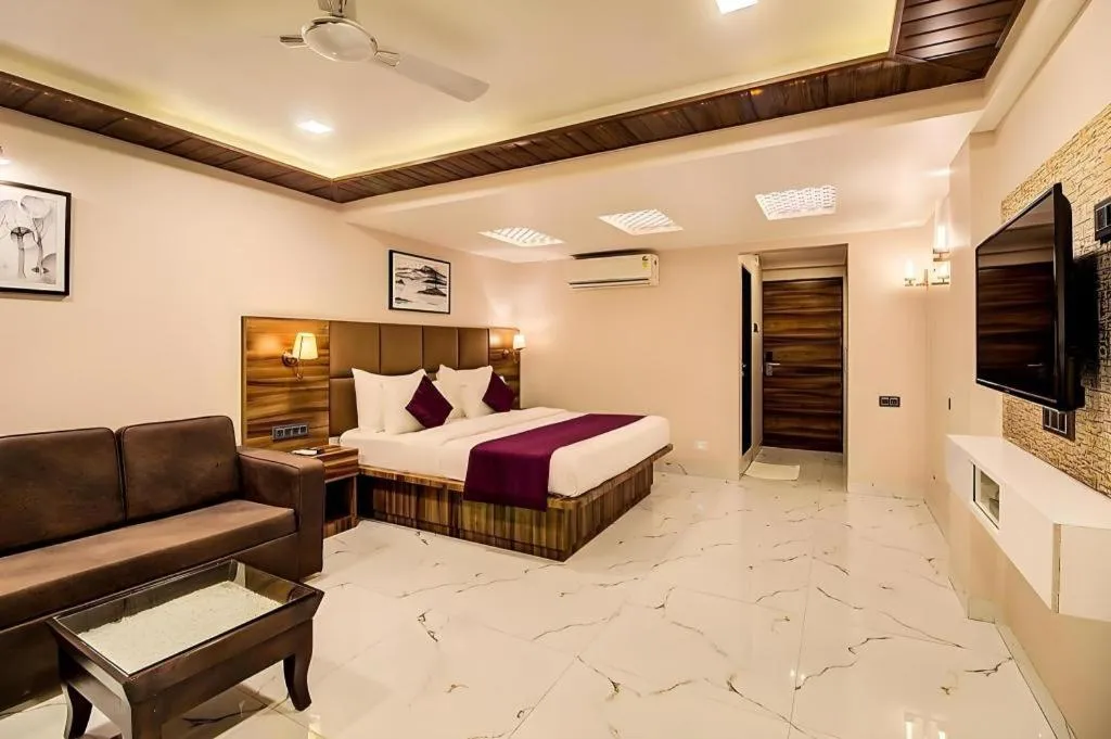 Bed in Nivanta Hotel Panchgani