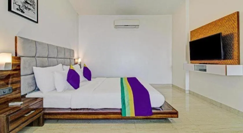 Bed in Nivanta Hotel Panchgani