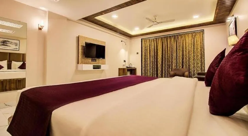 Bed in Nivanta Hotel Panchgani