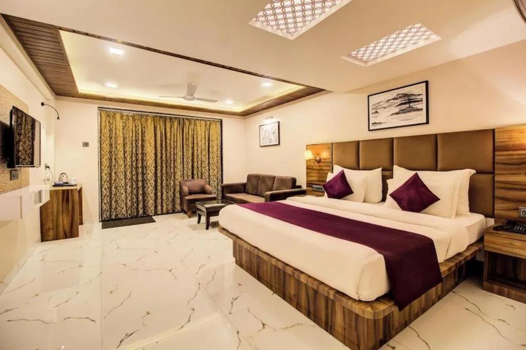 Bed in Nivanta Hotel Panchgani