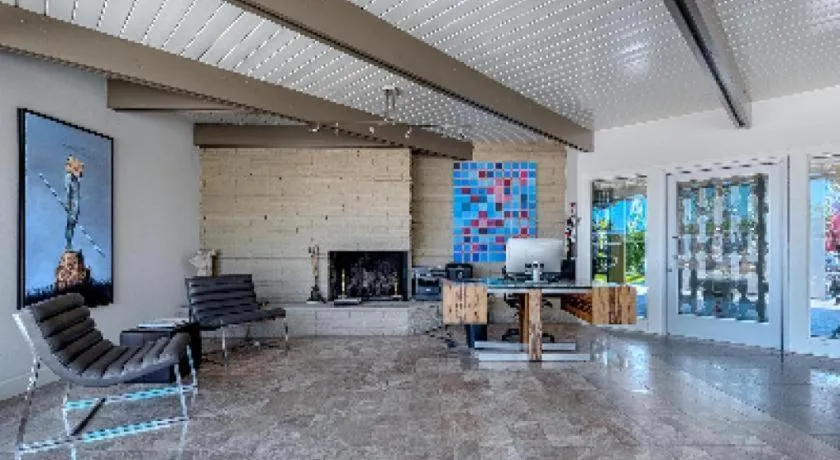 INNdulge Iconic Gay Men's Resort