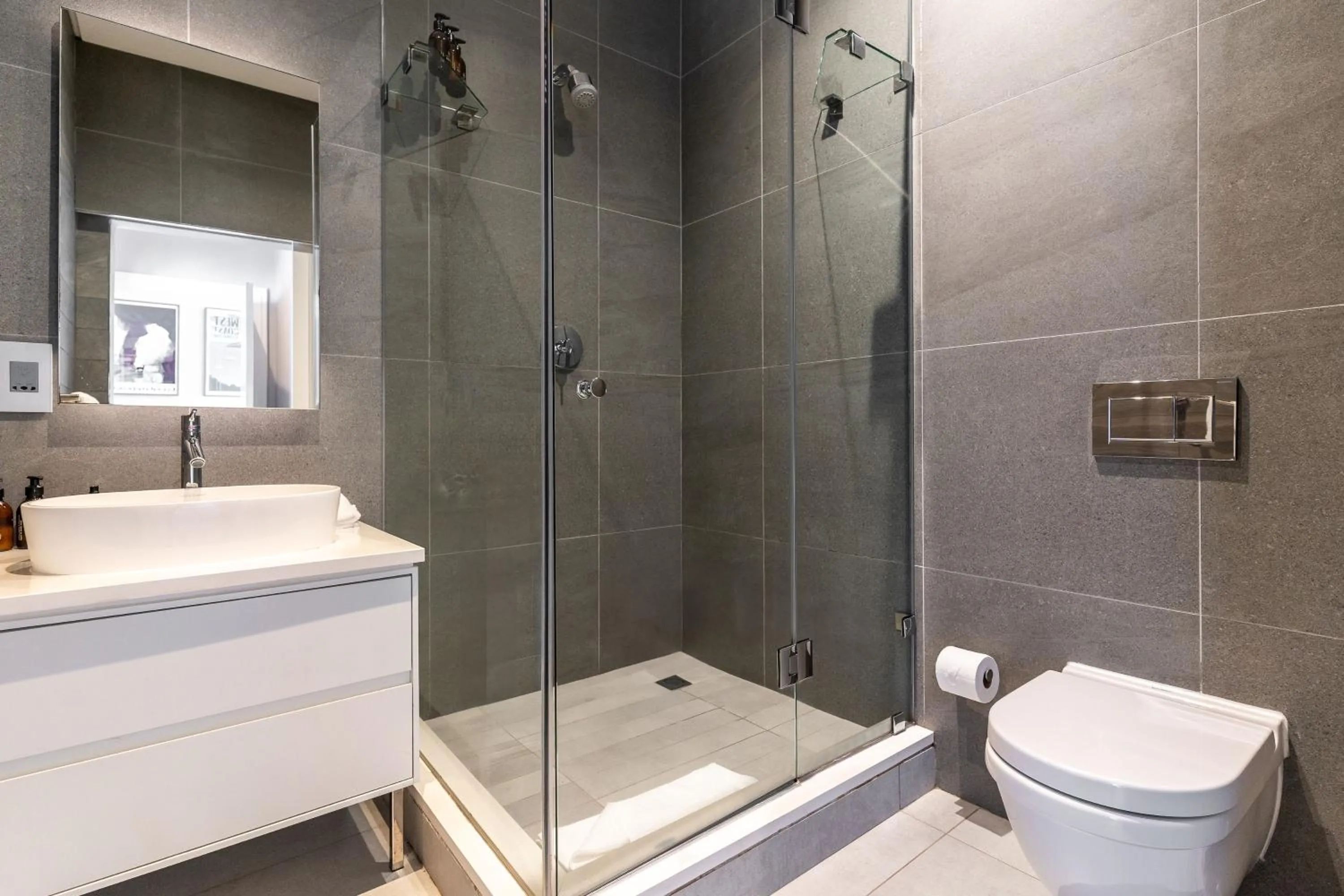 Bathroom in Camps Bay Retreat Hotel