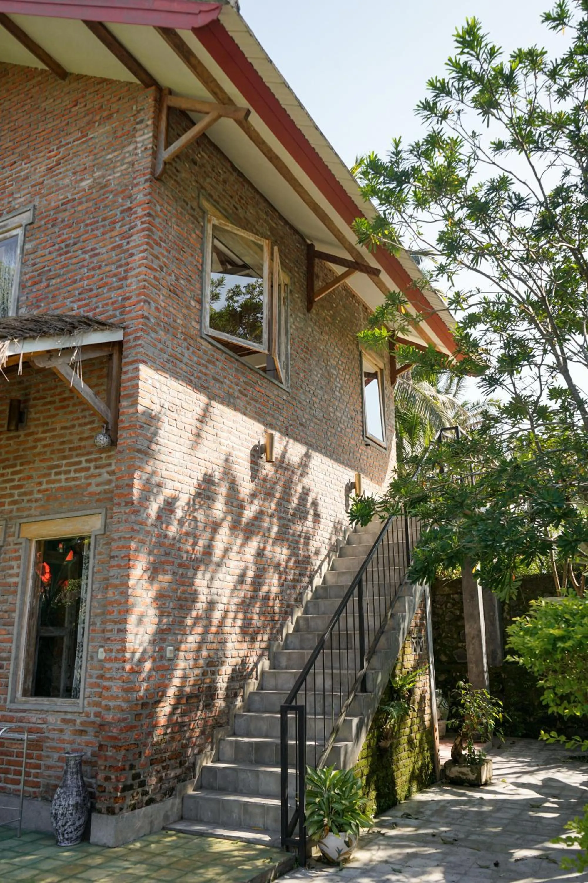 Property building in Les Rizieres Lombok