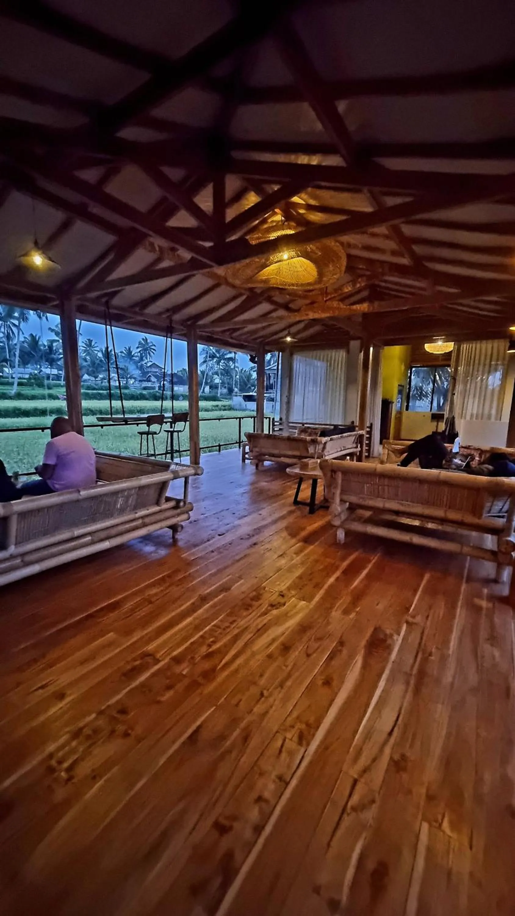 Restaurant/places to eat in Les Rizieres Lombok